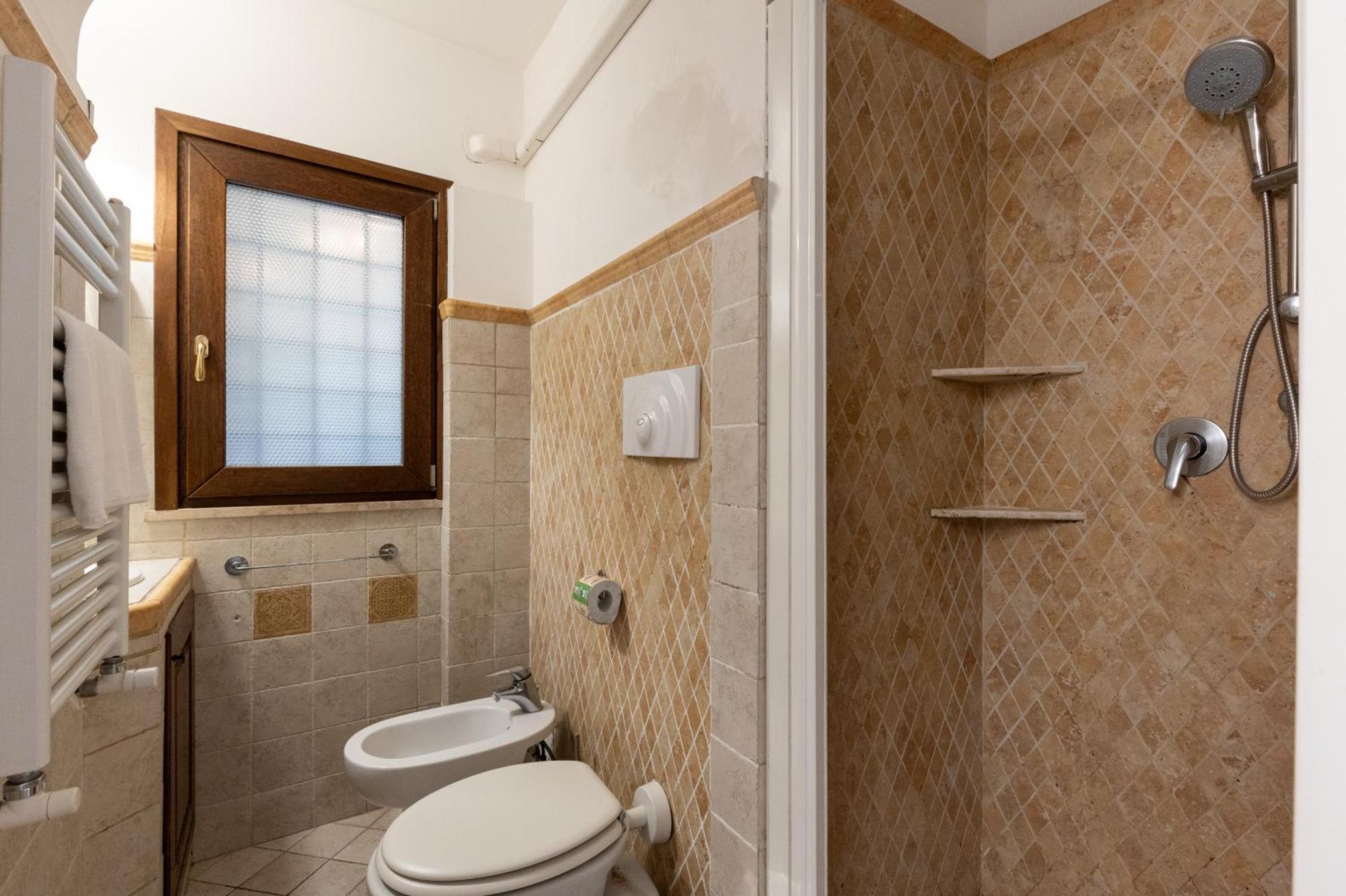 Domus 15 - * Rom